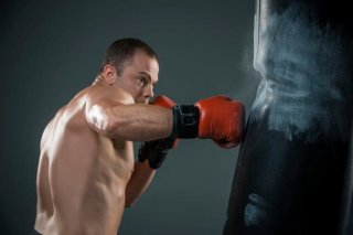 Mua găng tay hở ngón tập mma boxing muay thái cao cấp giá rẻ ở đâu tại hcm?