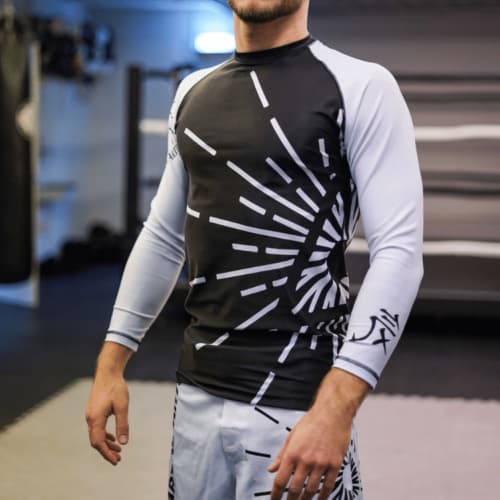 Chọn màu BJJ rash guard theo phong thủy: Những màu hợp mệnh Kim