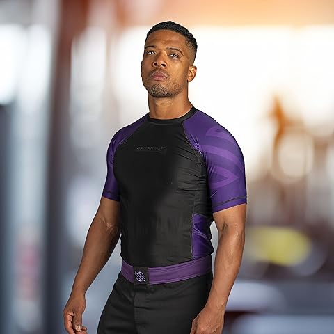 Màu sắc rash guard BJJ: Cách chọn phù hợp với đai và cấp bậc 