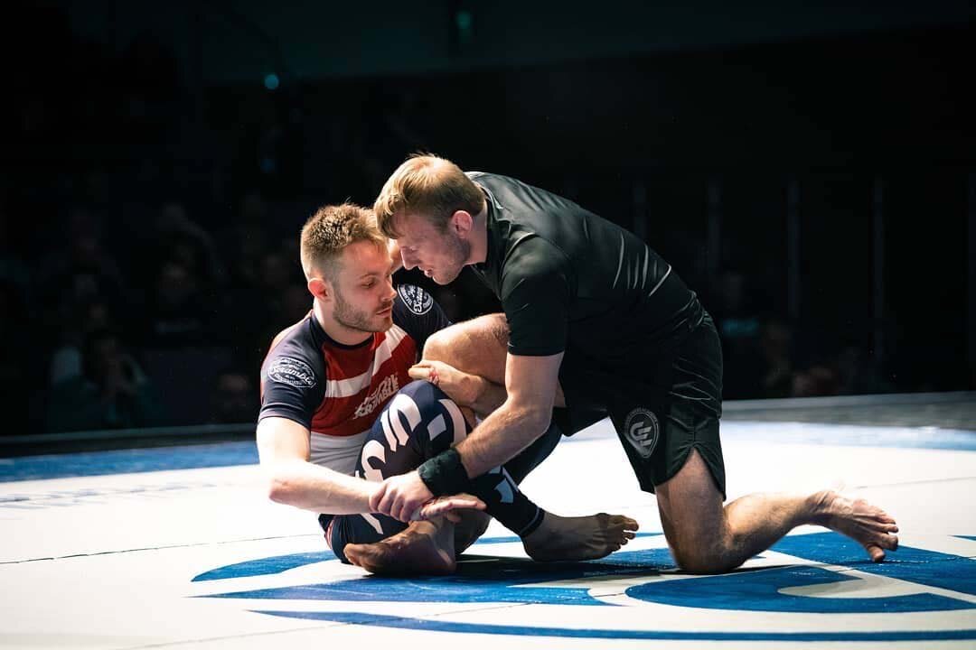 Hướng Dẫn Giặt Rashguard Để Đảm Bảo Độ Bền Và Giữ Màu Sắc Tươi Mới