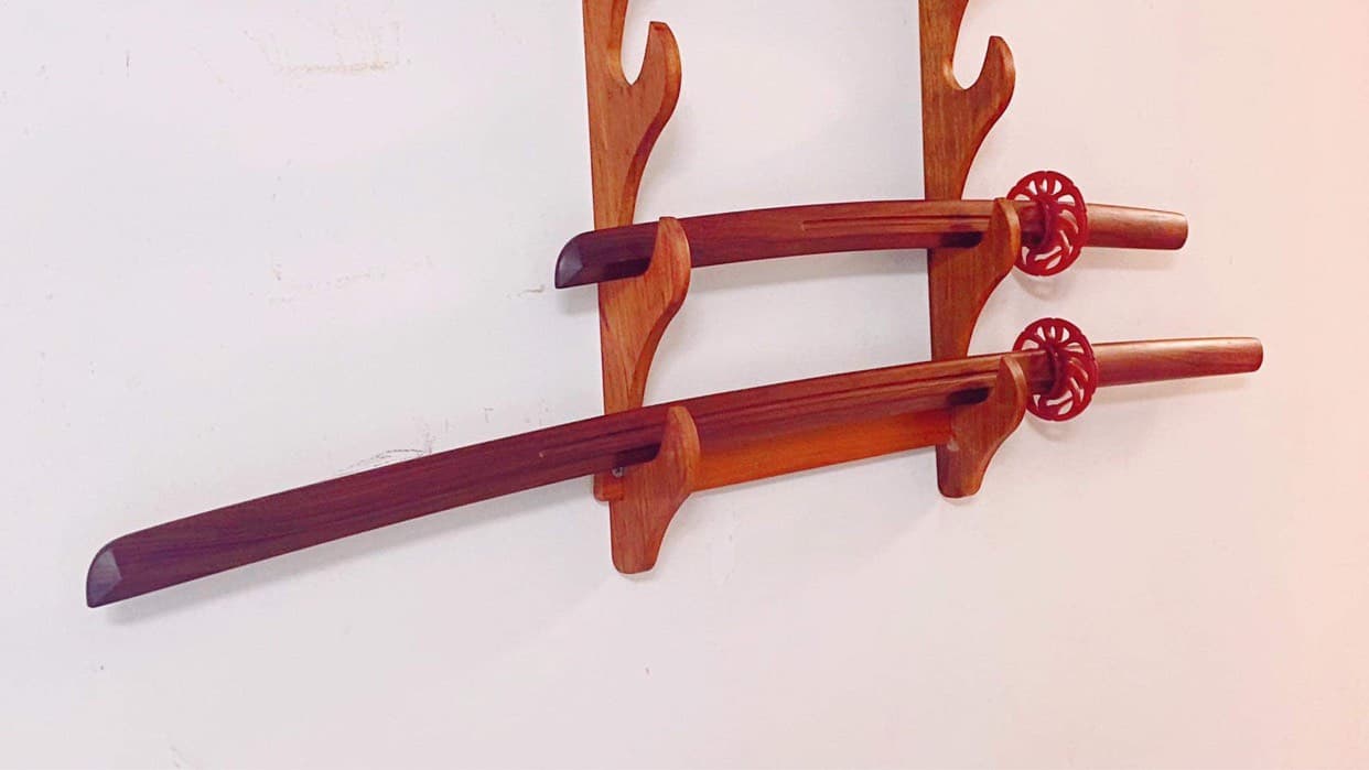 Cách bảo quản và cầm kiếm gỗ Bokken sao cho đúng