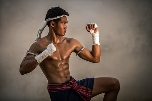 5 đòn thế cơ bản mà bất kỳ ai tập Muay Thái đều phải biết
