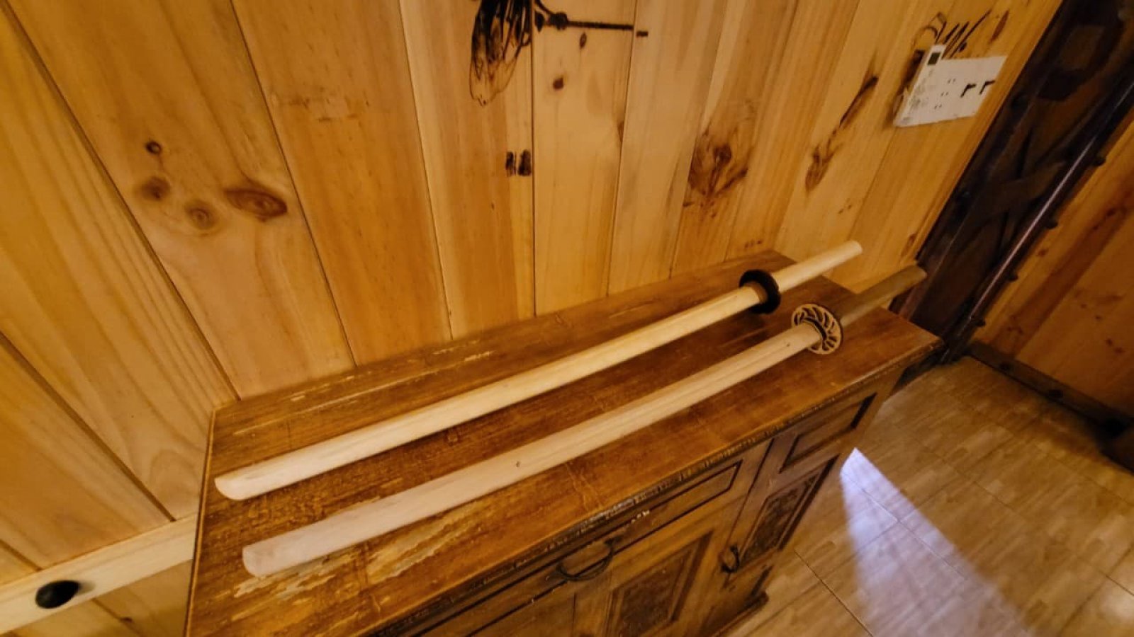 Trùm bán dụng cụ vũ khí luyện võ đoản đao kiếm Nhật Bokken gỗ mộc giá rẻ tphcm