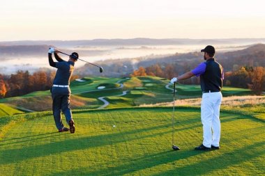 Bật mí 4 lợi ích tuyệt vời khi tham gia bộ môn đánh golf