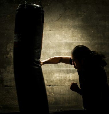 Học Boxing MMA 1 Kèm 1 Với Võ Sĩ Tại TPHCM Và Nha Trang