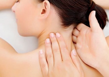 Massage Cổ Vai Gáy Bằng Điện Sinh Học DDS